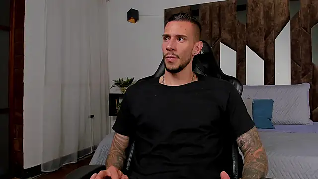 J king   online show from April 2026 11:44:01 PM