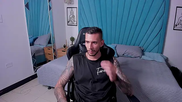 J king   online show from April 2026 10:41:01 PM
