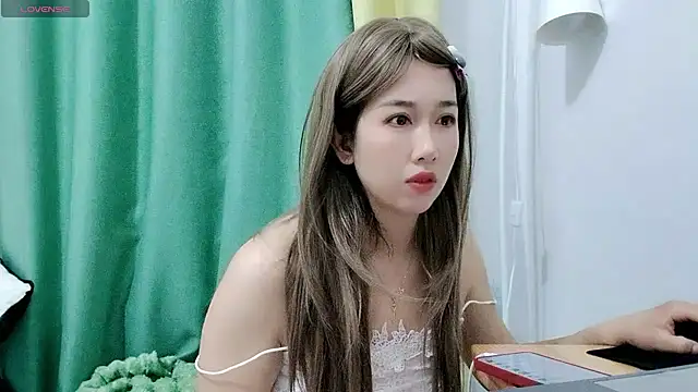 Leila-11 online show from March 2026 01:02:01 AM