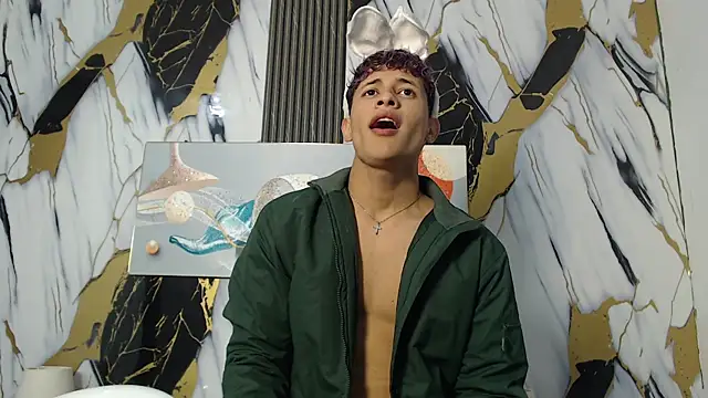 YOUNG GUYS1 online show from February 2026 01:36:01 AM