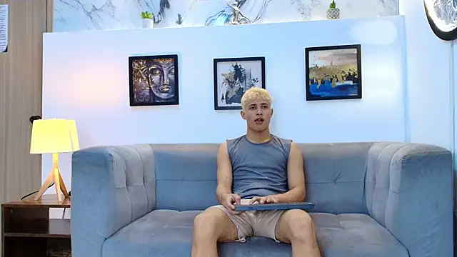 YOUNG GUYS1 online show from March 2026 07:42:01 AM