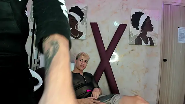 YOUNG GUYS1 online show from April 2026 07:27:02 AM