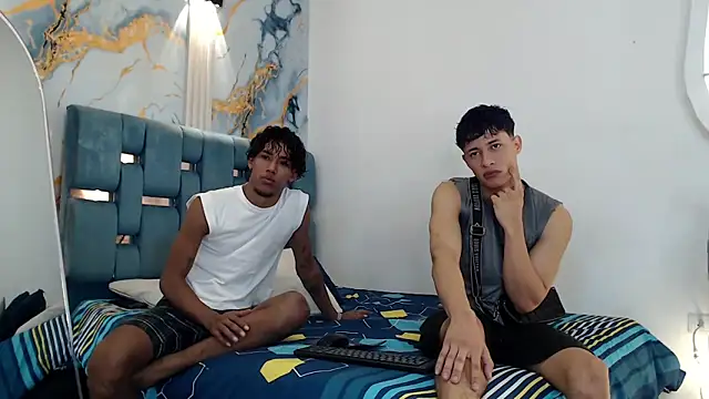 YOUNG GUYS1 online show from February 2026 01:25:01 AM