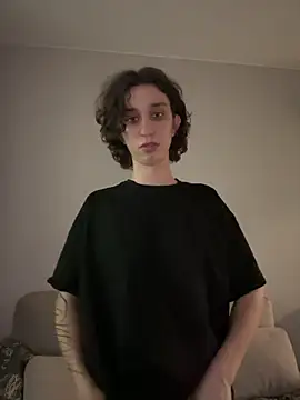 Snapshot of JuicyBoy777 chatting on December 2025 11:43:01 PM JuicyBoy777 online show from December 2025 11:43:01 PM