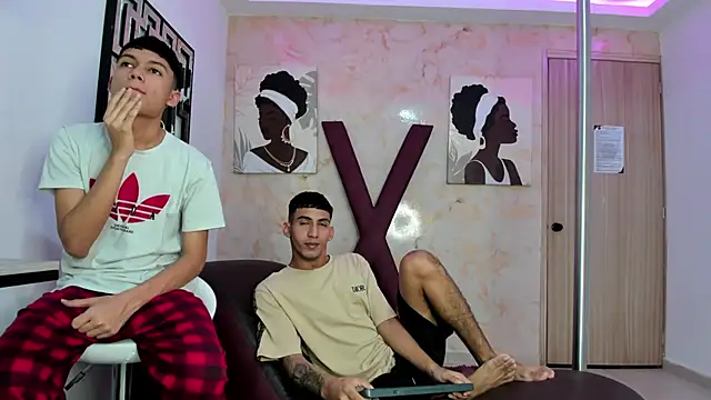 HORNY PRETTY online show from March 2026 07:24:02 PM