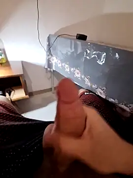 Snapshot of Berk_3113 chatting on February 2026 11:50:01 PM Berk 3113 online show from February 2026 11:50:01 PM