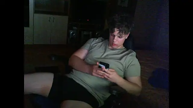 GymGuy0505 online show from February 2026 11:03:02 PM