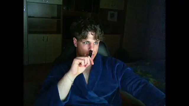 GymGuy0505 online show from March 2026 11:05:02 PM