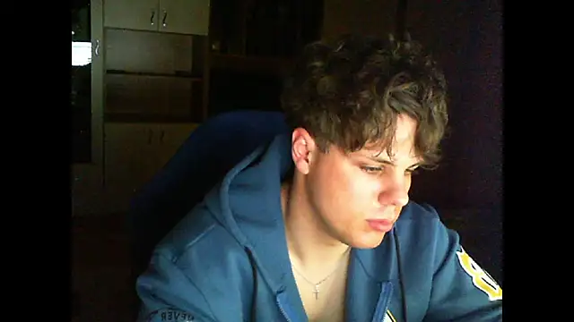 GymGuy0505 online show from March 2026 11:04:02 PM