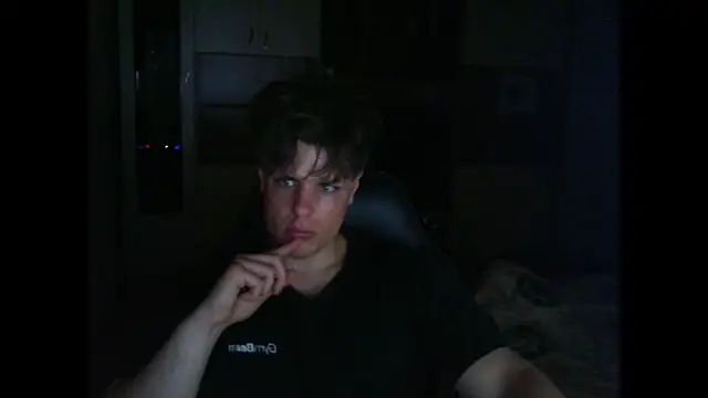 GymGuy0505 online show from May 2026 09:28:01 PM