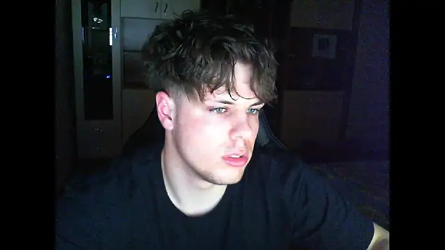 GymGuy0505 online show from April 2026 11:34:02 PM