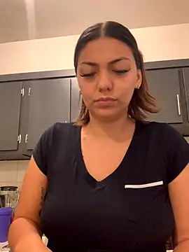 Snapshot of giny_sexii chatting on December 2025 07:12:01 AM giny sexii online show from December 2025 07:12:01 AM