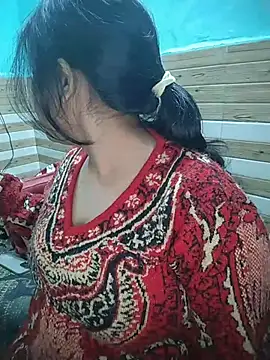 xoupleaura online show from January 2026 06:58:02 PM