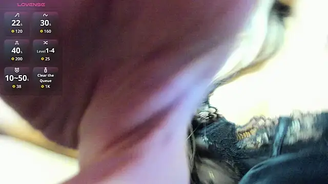 evelynvlove online show from February 2026 10:43:02 PM