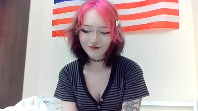 Shine Luna online show from February 2026 08:30:01 PM