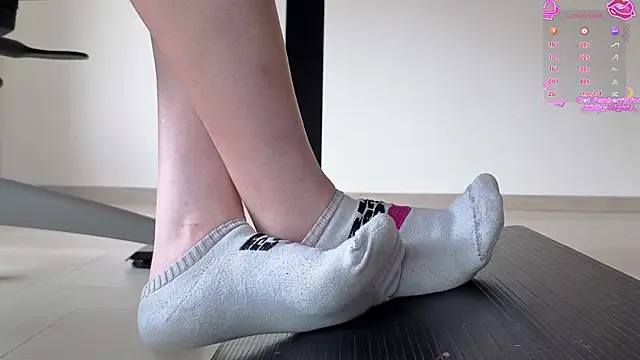 Feetbeth online show from April 2026 08:14:02 PM