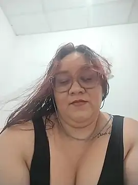 Snapshot of sharon_G chatting on June 2026 06:01:02 PM sharon G online show from June 2026 06:01:02 PM
