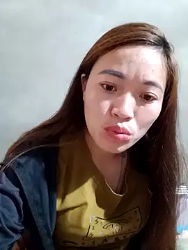 little-effy online show from April 2026 12:06:02 AM