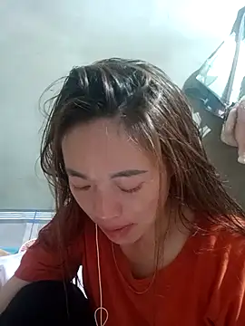 little-effy online show from April 2026 01:12:02 PM