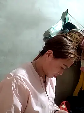 little-effy online show from March 2026 02:23:02 AM