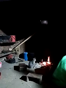 Snapshot of little-effy chatting on December 2025 10:16:01 PM little-effy online show from December 2025 10:16:01 PM