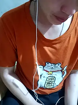 little-effy online show from April 2026 01:34:01 PM