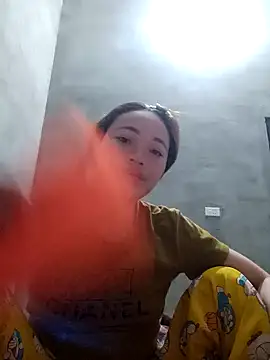 little-effy online show from March 2026 05:36:02 PM