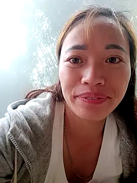 little-effy online show from May 2026 01:31:01 AM