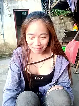 little-effy online show from May 2026 10:33:01 AM