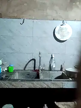 little-effy online show from March 2026 09:48:01 PM