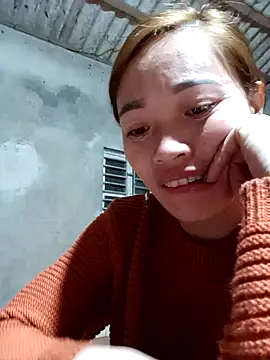 little-effy online show from December 2025 12:32:02 PM