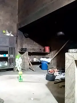 little-effy online show from February 2026 04:01:01 AM