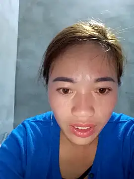 little-effy online show from December 2025 09:59:01 PM