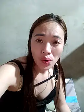 little-effy online show from March 2026 01:33:02 PM