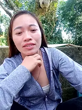 Snapshot of little-effy chatting on May 2026 02:10:03 AM little-effy online show from May 2026 02:10:03 AM