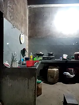 little-effy online show from February 2026 10:10:02 PM