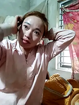 little-effy online show from February 2026 06:22:01 AM