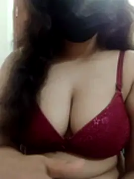 nosrat014 online show from February 2026 05:46:02 PM