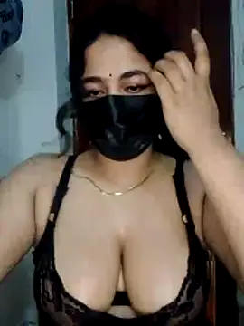 nosrat014 online show from April 2026 04:24:01 PM