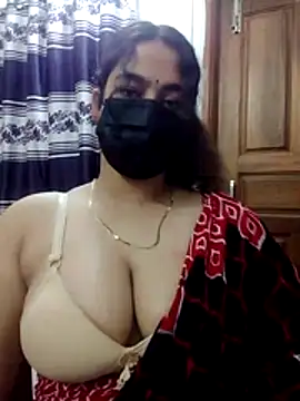 nosrat014 online show from March 2026 07:03:01 PM