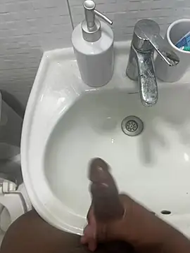 Snapshot of Comeonmyhouse22cm chatting on February 2026 06:12:02 AM Comeonmyhouse22cm online show from February 2026 06:12:02 AM