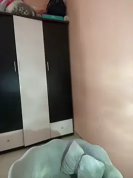 Snapshot of Bae1103_ chatting on December 2025 03:02:01 AM Bae1103 online show from December 2025 03:02:01 AM