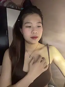 Snapshot of Bae1103_ chatting on December 2025 05:40:02 PM Bae1103 online show from December 2025 05:40:02 PM