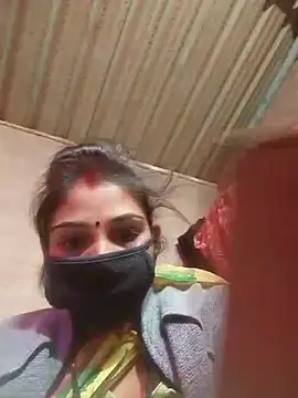 Laxmi9090 online show from January 2026 10:13:01 PM