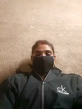 Laxmi9090 online show from December 2025 02:23:01 PM