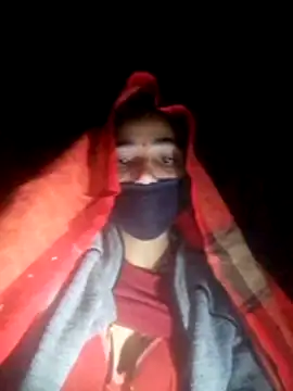 Laxmi9090 online show from December 2025 10:37:01 PM