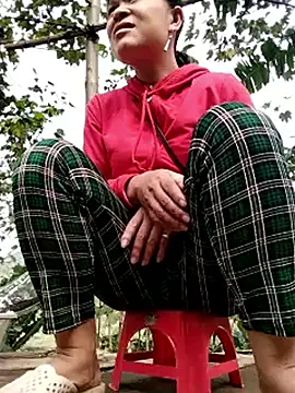 Snapshot of Seductive_slut chatting on December 2025 02:40:02 AM Seductive slut online show from December 2025 02:40:02 AM