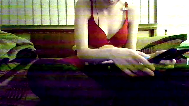 jennyxoxo22 online show from December 2025 05:21:02 AM