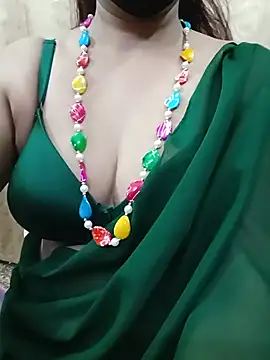 Snapshot of kusbu0077 chatting on June 2026 01:22:01 AM kusbu0077 online show from June 2026 01:22:01 AM
