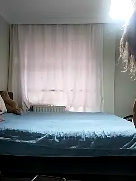 Snapshot of NovaMia chatting on December 2025 07:14:02 AM NovaMia online show from December 2025 07:14:02 AM